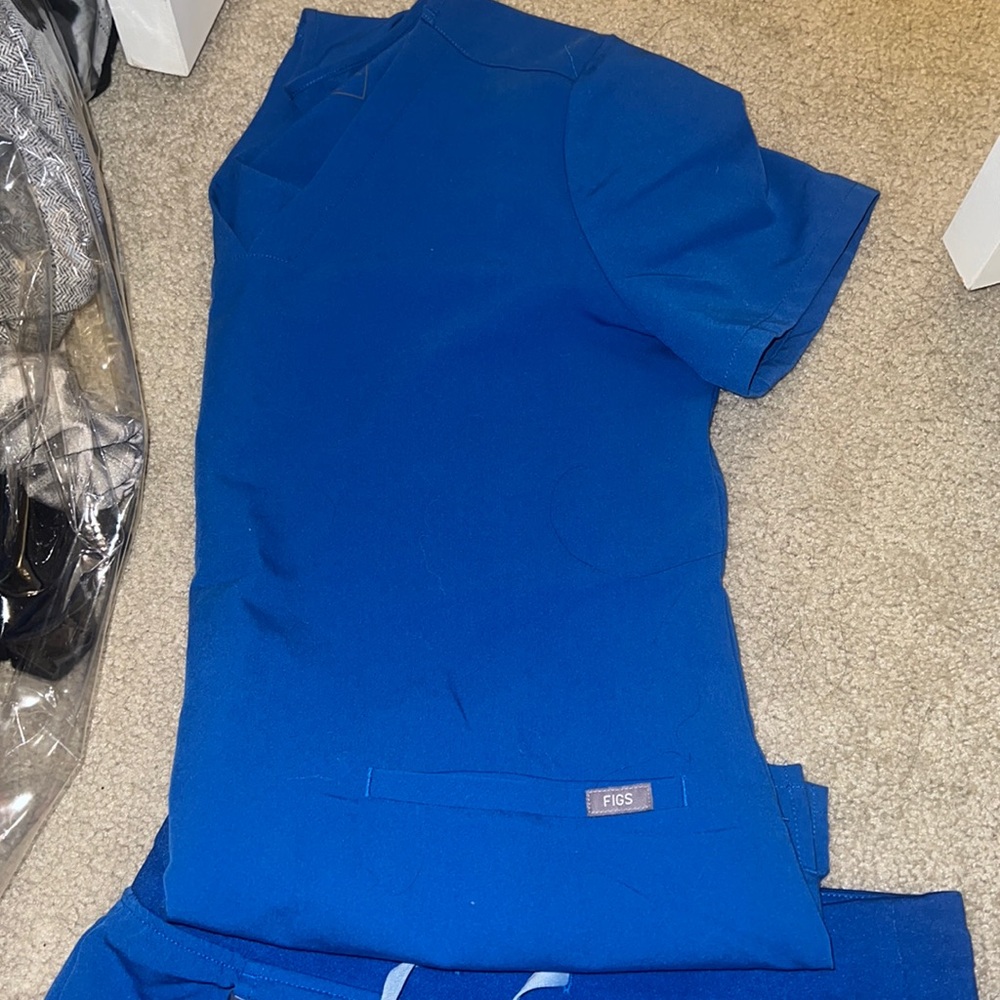 Figs scrubs